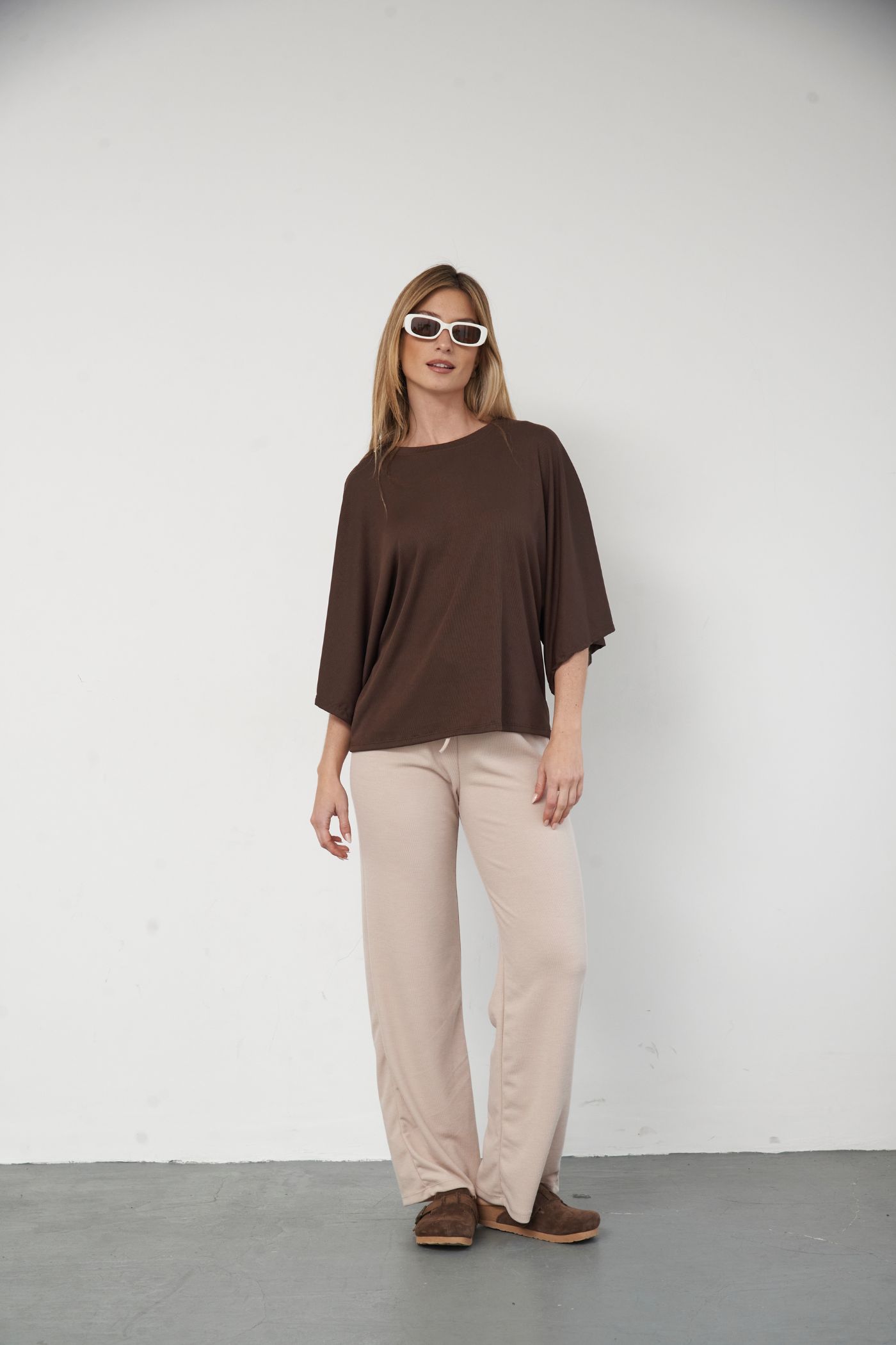 Variation picture for Beige Variation picture for Beige